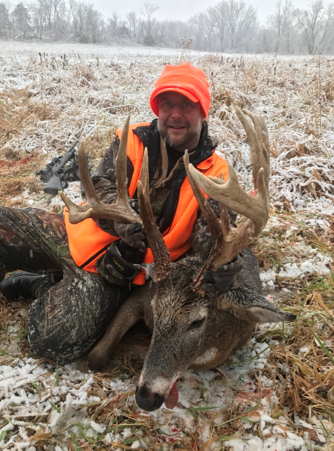 Deer Hunting - Mid-America Hunting Association